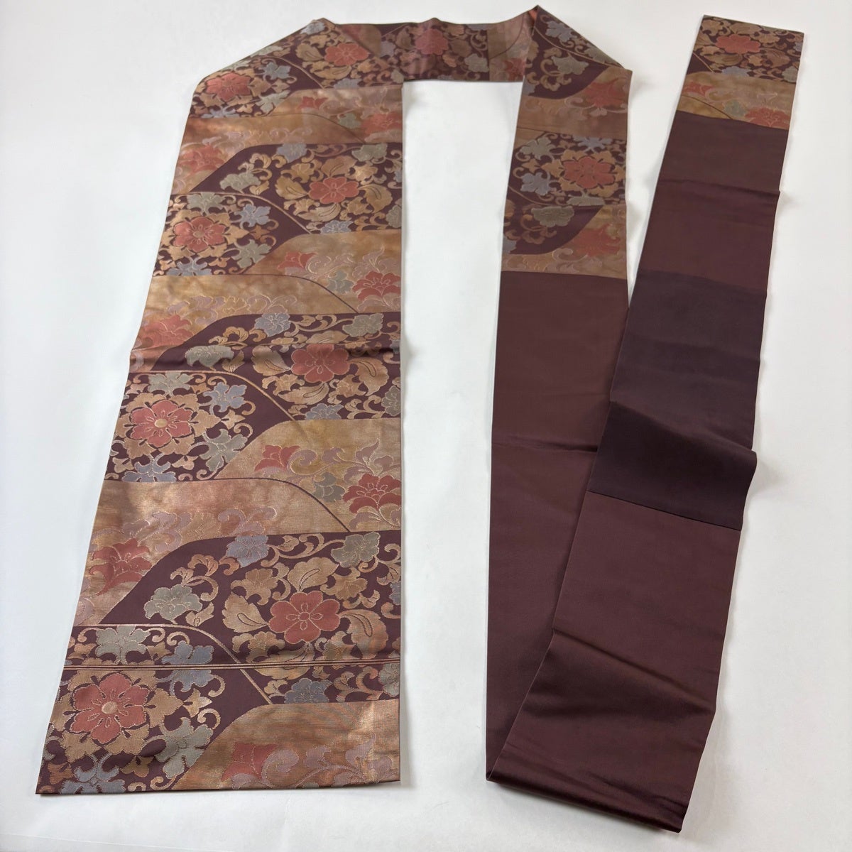 名古屋帯 秀品 草花 箔 小豆色 正絹｜中古・古着・リサイクル着物通販