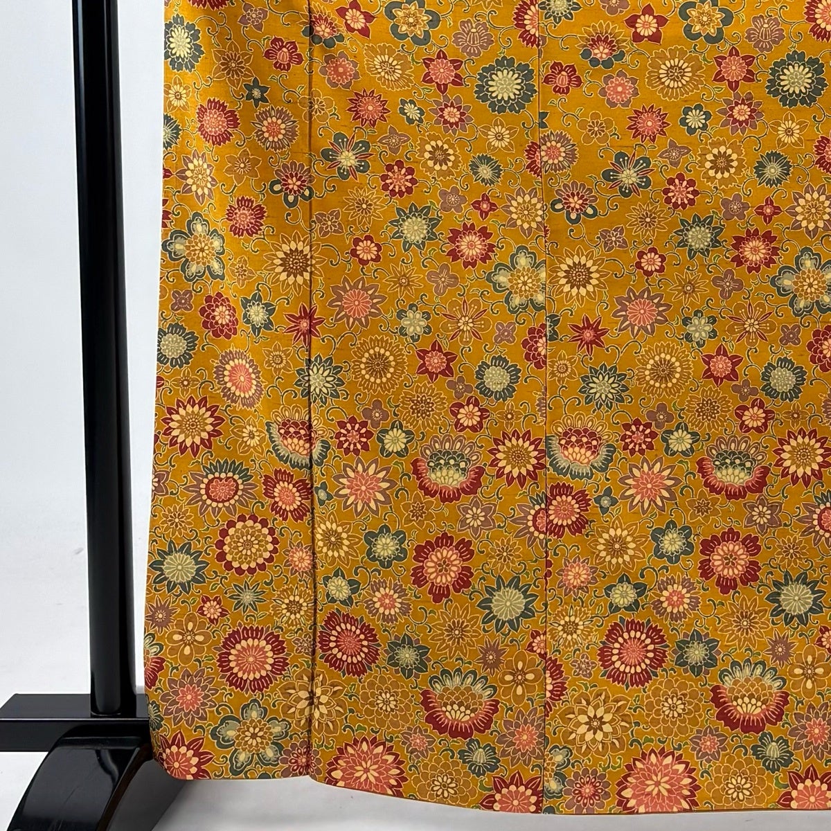 美品】 付下げ 身丈166cm 裄丈65.5cm M 袷 紬地 花唐草 山吹茶色 正絹