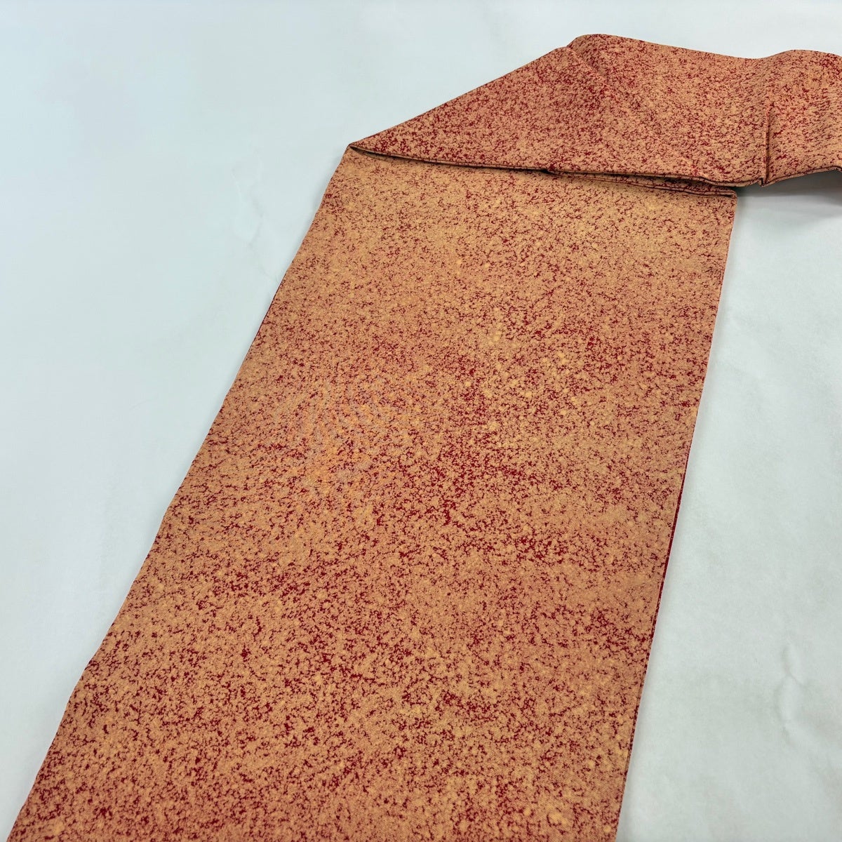 美品】 名古屋帯 優品 塩瀬 御簾 雲文 茜色 正絹｜中古・古着