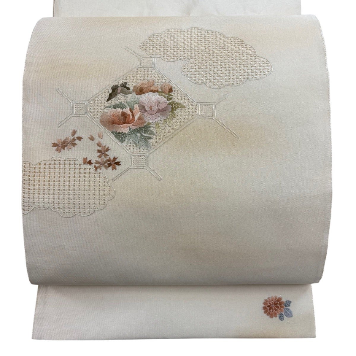 50%OFF 【美品】 袋帯 秀品 華文 蜀江文 汕頭刺繍 金彩 金茶 お太鼓柄