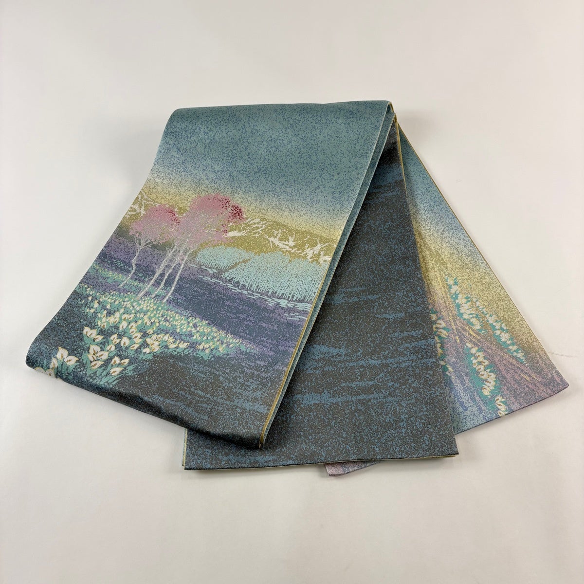 美品】 袋帯 秀品 風景 樹木 銀糸 灰緑 お太鼓柄 正絹｜中古・古着