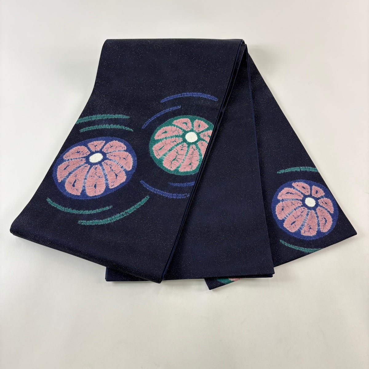 美品】 袋帯 秀品 花 銀糸 濃紺 お太鼓柄 正絹｜中古・古着