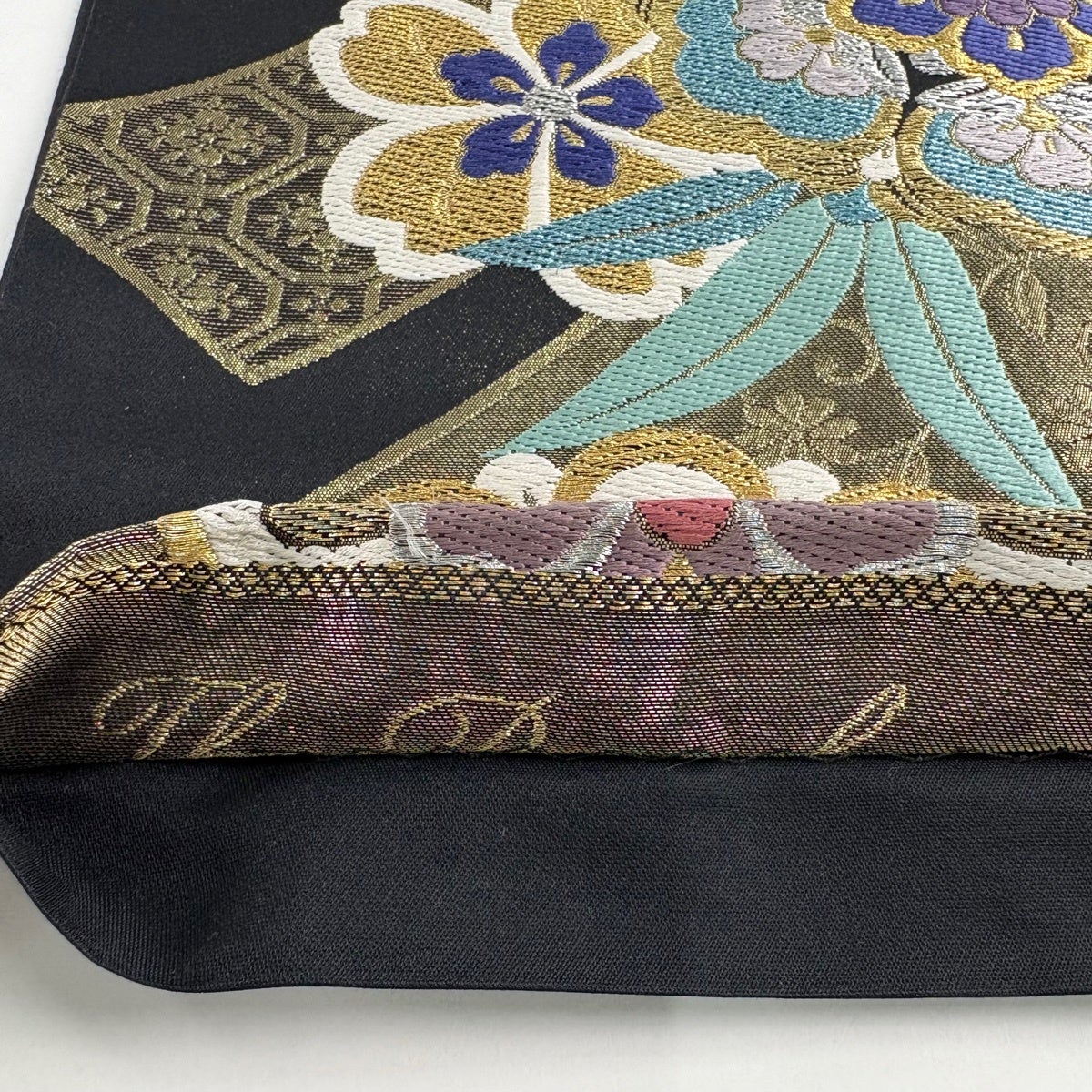 R*6様 袋帯 六通袋帯 宝祥碧玉華文名品 落款 じゅらく 着物 草花 美品 袋帯 秀品 落款あり 華文 草花 金銀糸 刺繍 黒 六通 正絹｜中古・古着