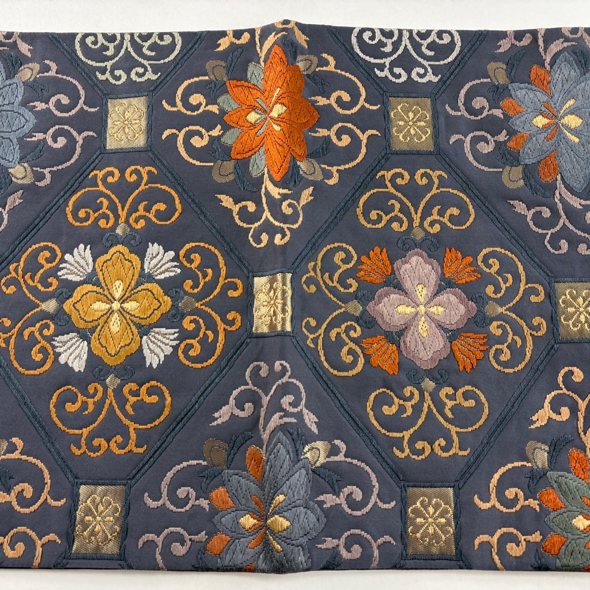 美品】 袋帯 秀品 華文 花唐草 金糸 唐織 青灰色 六通 正絹｜中古