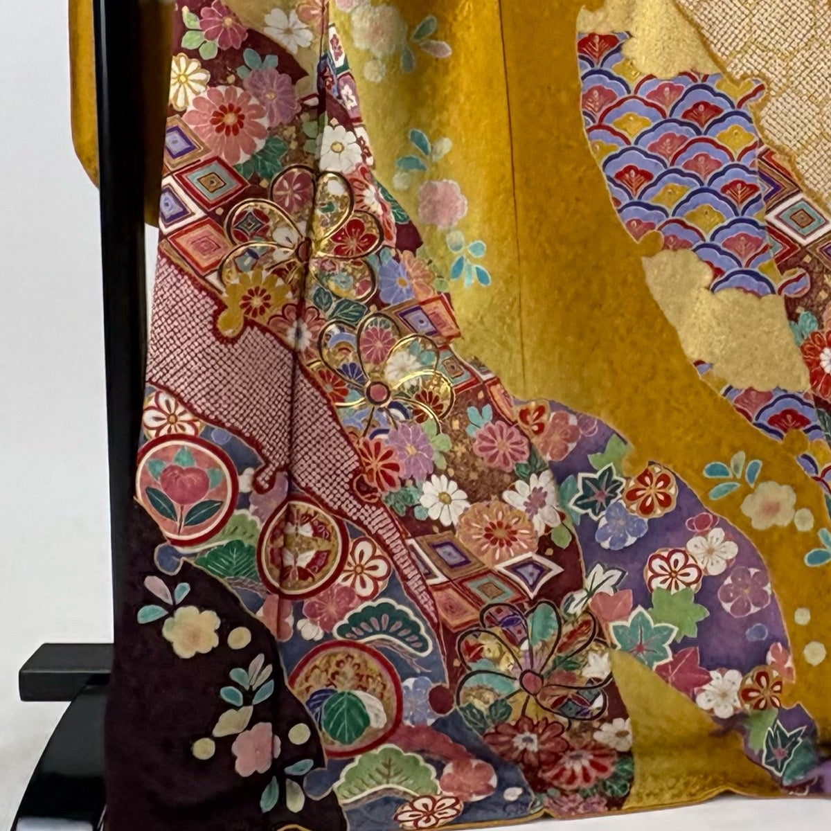 美品】 振袖 身丈173cm 裄丈71cm L 袷 草花 蝶 金糸 金通し 山吹色