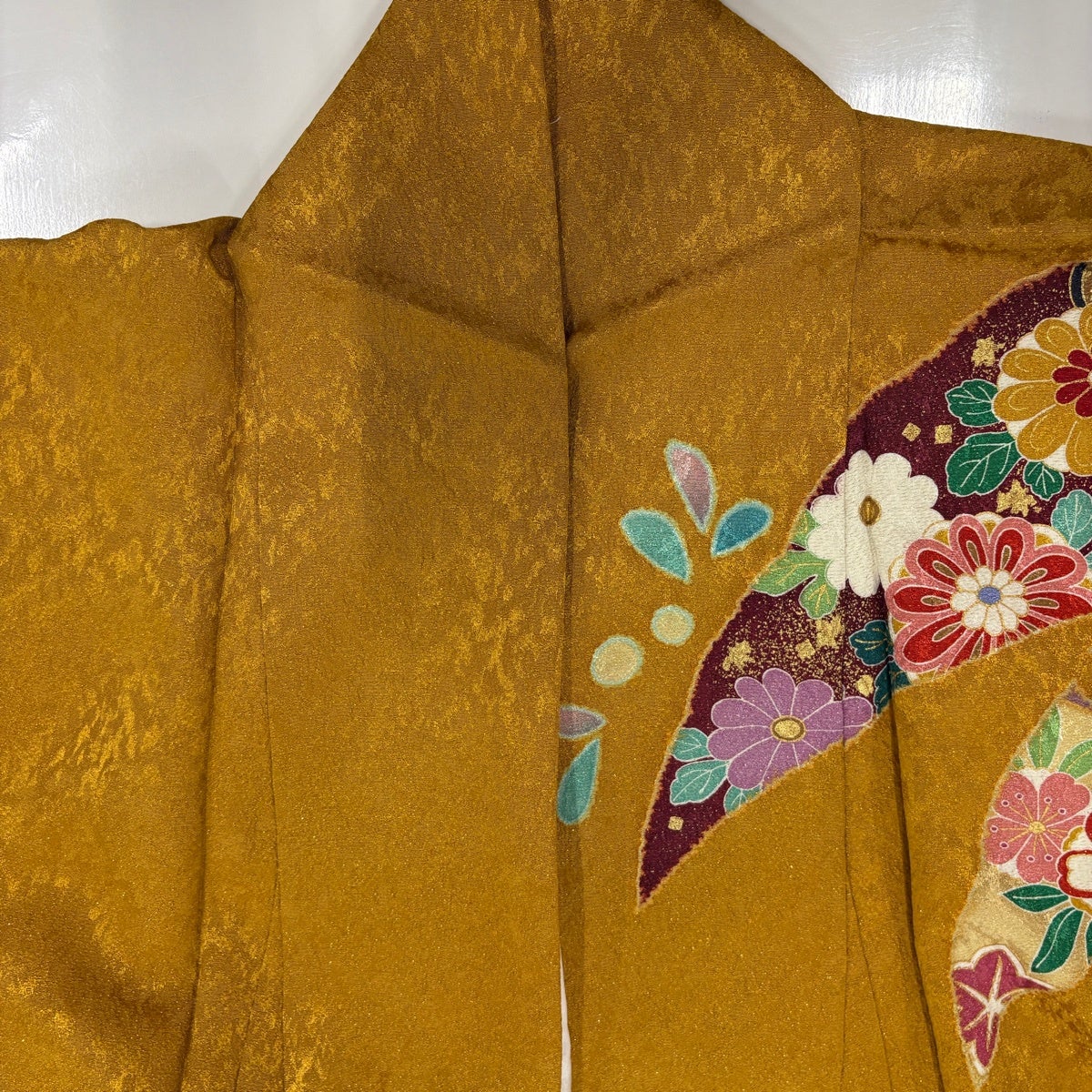 美品】 振袖 身丈173cm 裄丈71cm L 袷 草花 蝶 金糸 金通し 山吹色