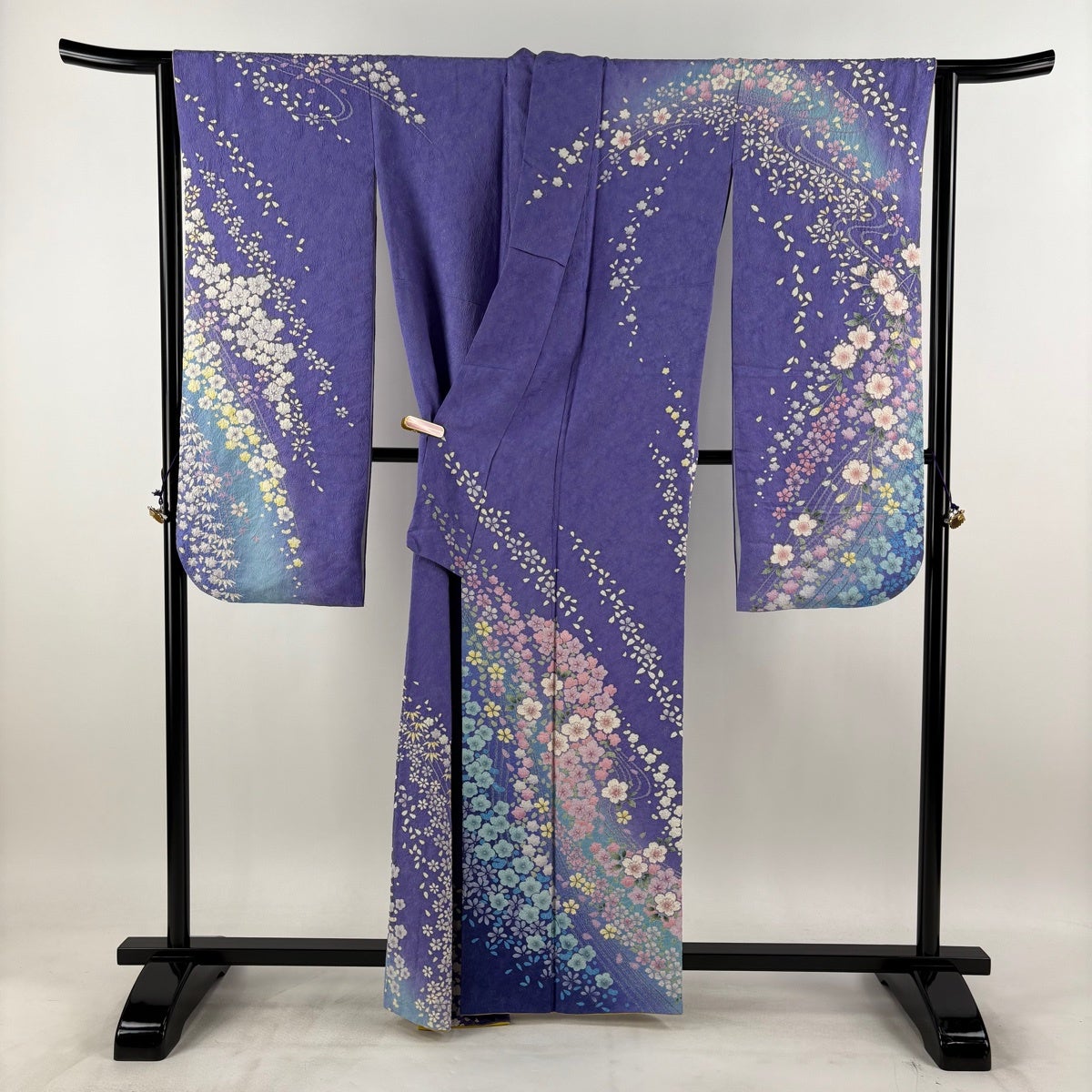 美品】 振袖 身丈160.5cm 裄丈64cm M 袷 桜 草花 金通し 絞り 紫 正絹