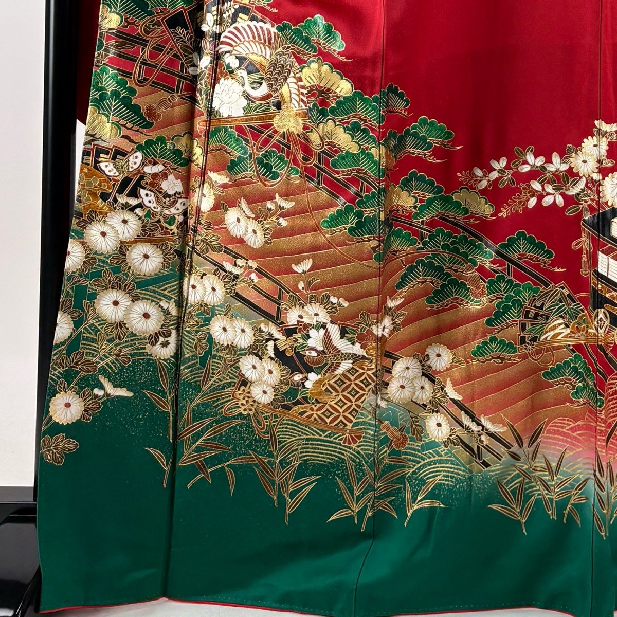 振袖単品　袷 梅 蝶 金糸 絞り 赤 正絹 秀品 振袖 身丈167.5cm 裄丈67.5cm L 袷 檜扇 鶴 金彩 染め分け 赤 正絹 秀