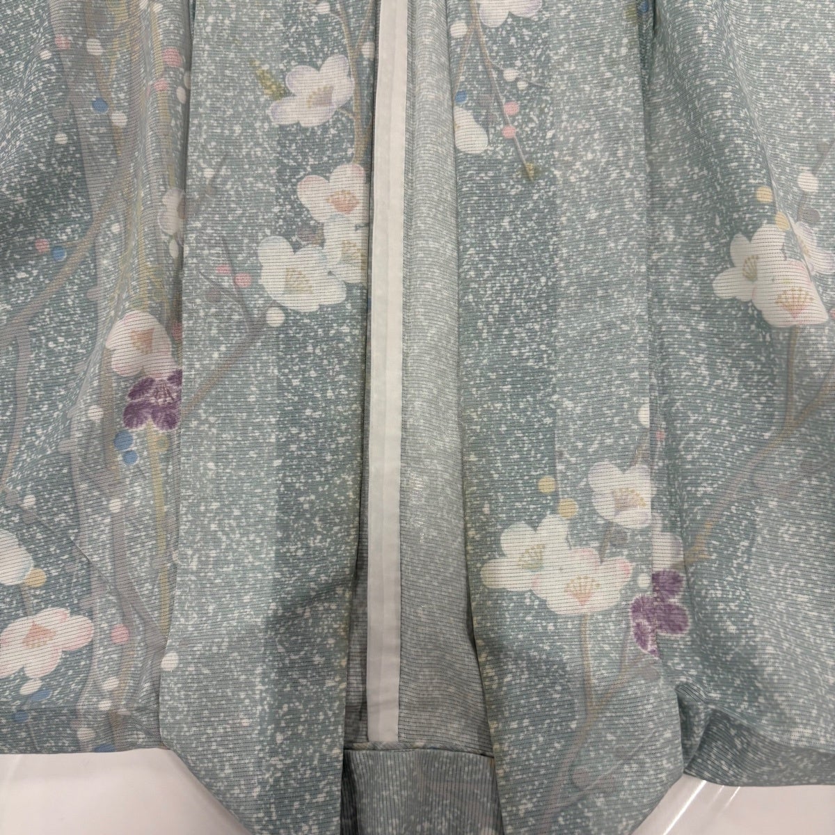 美品】 小紋 身丈167.5cm 裄丈64cm M 薄物 絽 バチ衿 縦縞 梅 青灰色