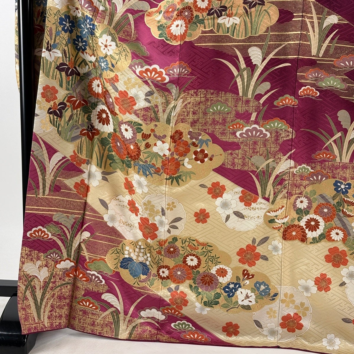 振袖 身丈169.5cm 裄丈68.5cm L 袷 草花 雲文 金彩 紫 正絹 秀品｜中古