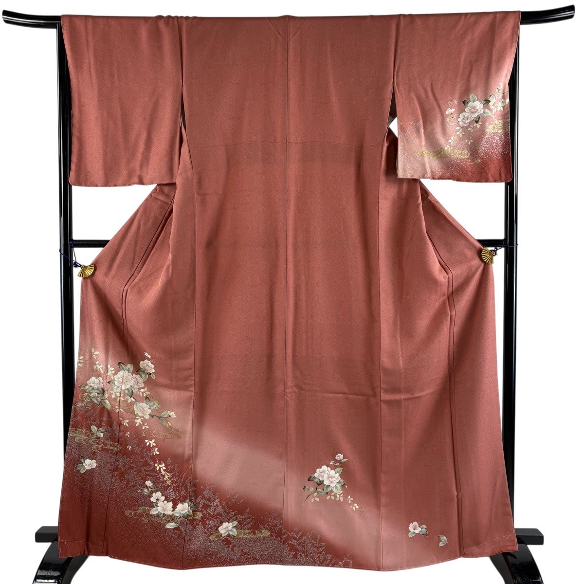 美品】 付下げ 身丈166cm 裄丈66cm M 袷 草花 観世水 金銀彩 ぼかし