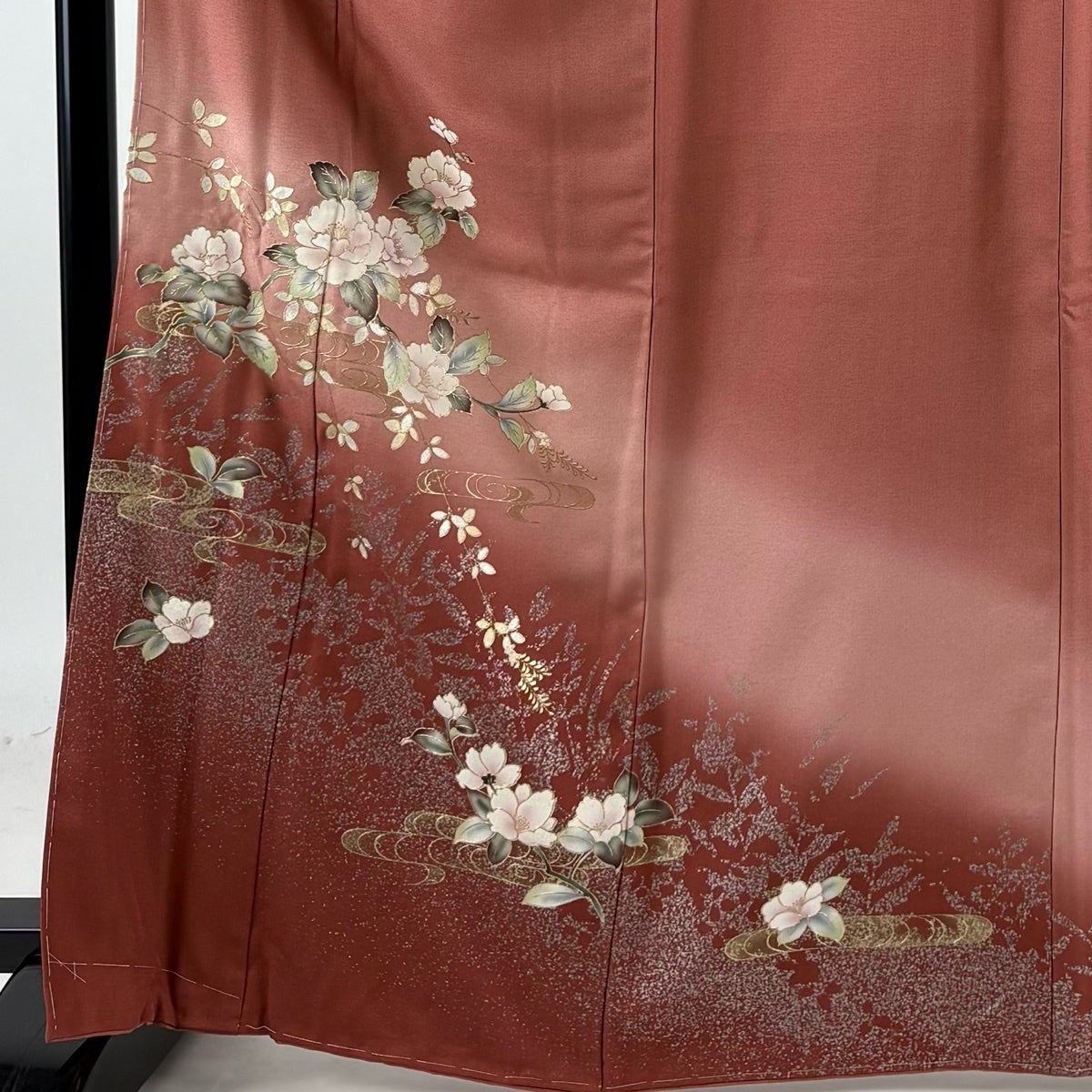 美品】 付下げ 身丈166cm 裄丈66cm M 袷 草花 観世水 金銀彩 ぼかし
