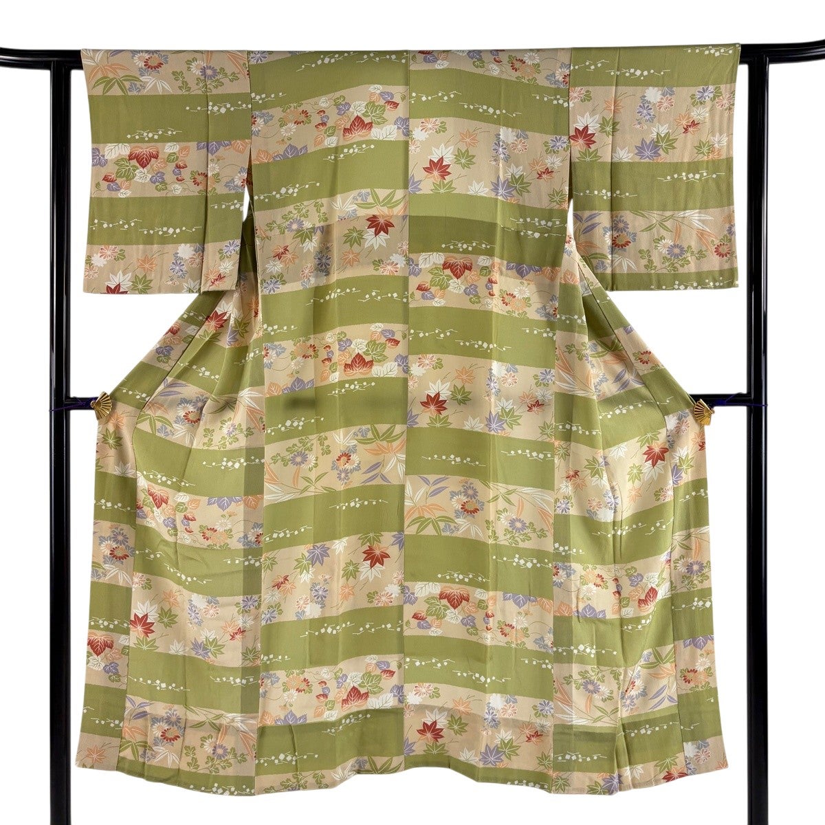 長襦袢 身丈139cm 裄丈60cm S 横段 菊 抹茶色 正絹 秀品｜中古・古着