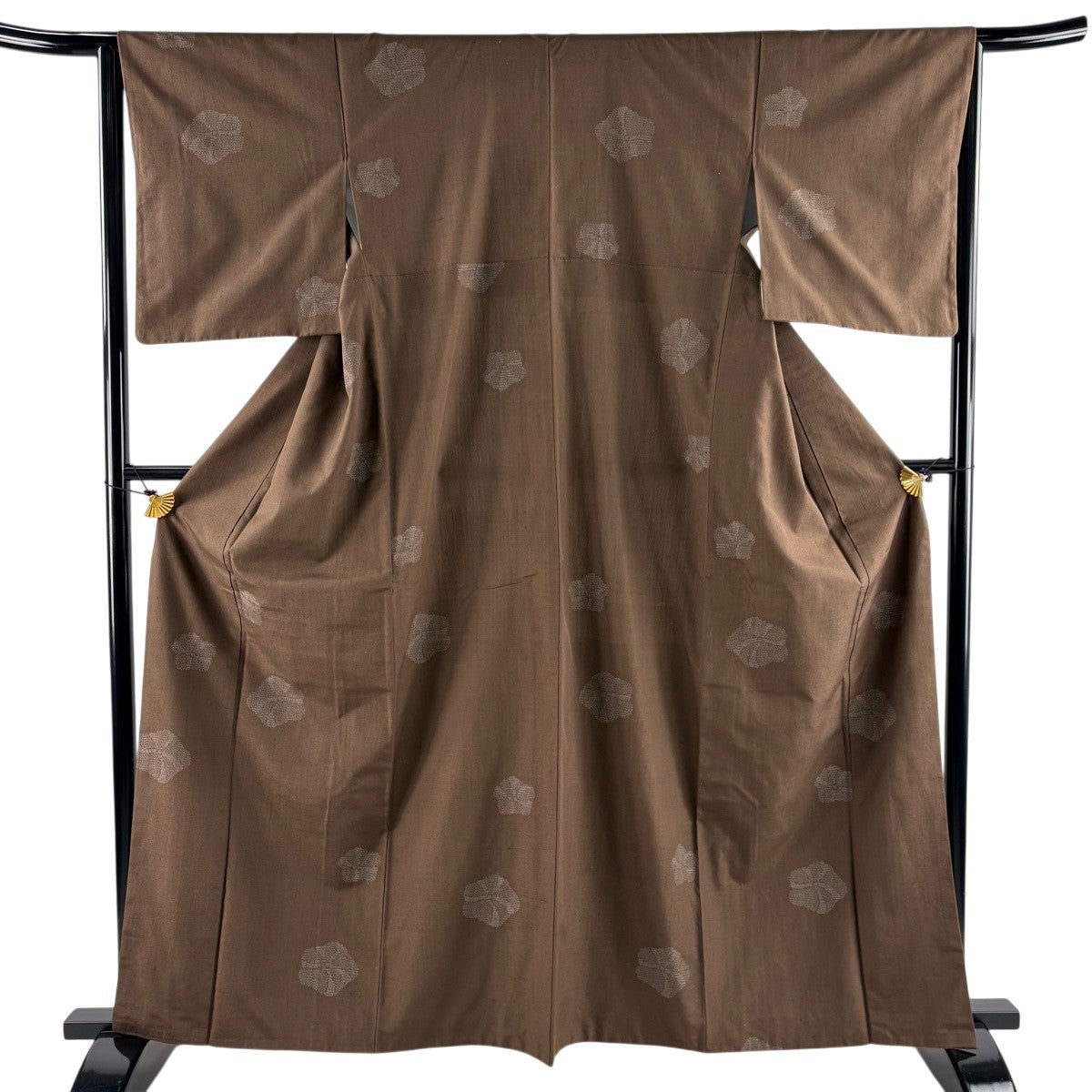 美品】 紬 身丈163cm 裄丈64cm M 袷 花 絣柄 焦茶色 正絹 秀品｜中古