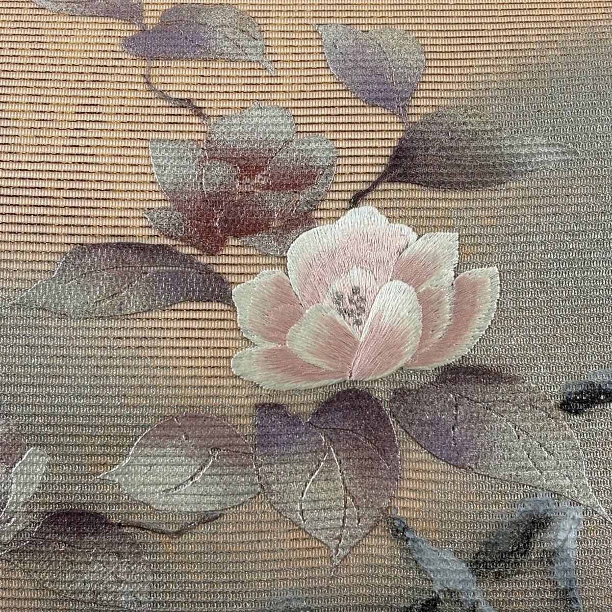 名古屋帯 秀品 夏帯 絽 草花 刺繍 金銀彩 薄オレンジ 正絹｜中古・古着