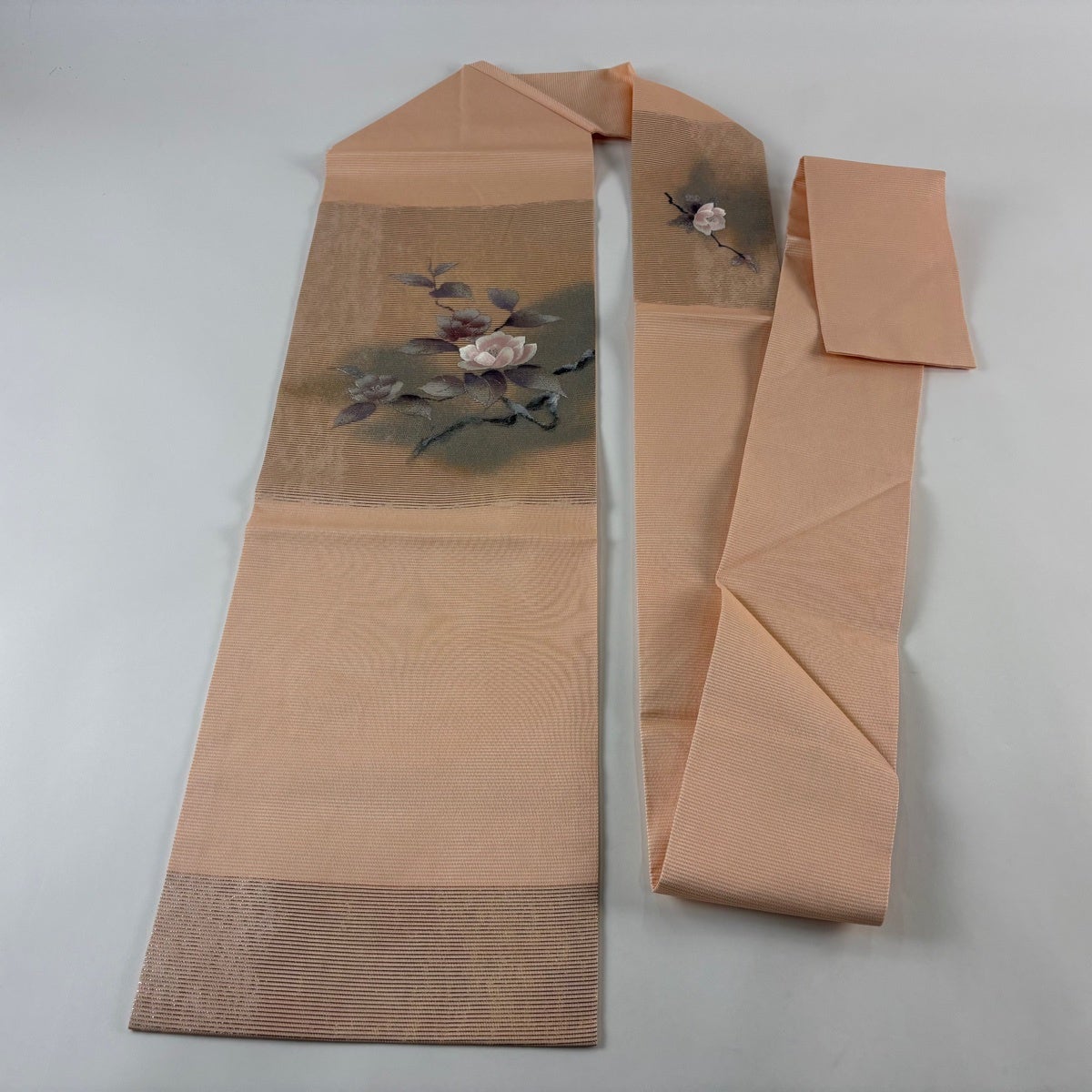 名古屋帯 秀品 夏帯 絽 草花 刺繍 金銀彩 薄オレンジ 正絹｜中古・古着