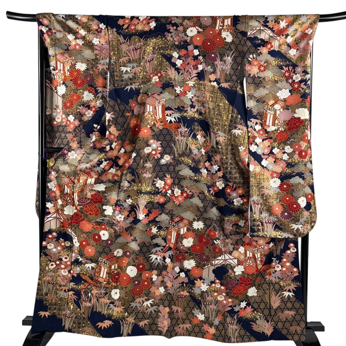 美品】 振袖 身丈166cm 裄丈68.5cm L 袷 御所車 草花 金糸 金彩 紺色