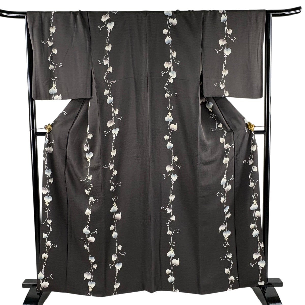 美品】 小紋 身丈160cm 裄丈66cm M 袷 葡萄 地紋 焦茶色 正絹 名品