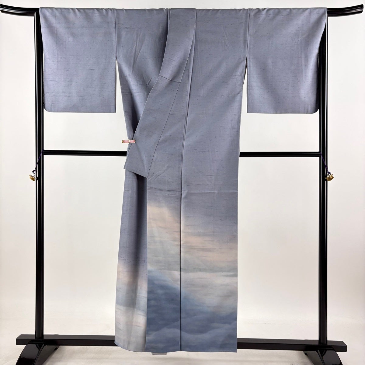 美品】 付下げ 身丈154.5cm 裄丈68cm L 袷 牛首紬地 落款あり 霞
