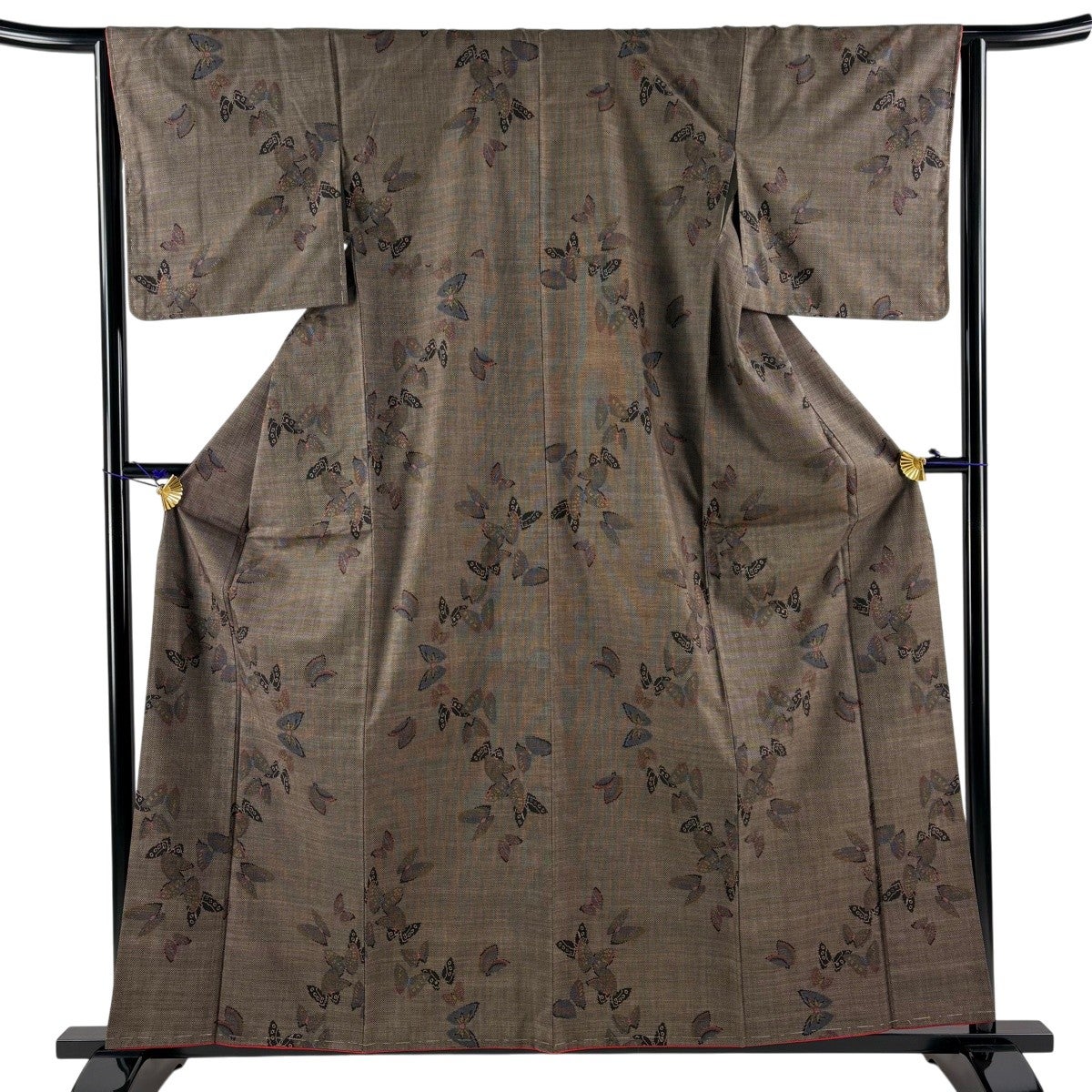 【美品】 大島紬 身丈162cm 裄丈67cm 正絹 名品 【中古】 大島紬 身丈162.5cm 裄丈65.5cm M 袷 純泥染 証紙あり 扇 梅唐草 藍色