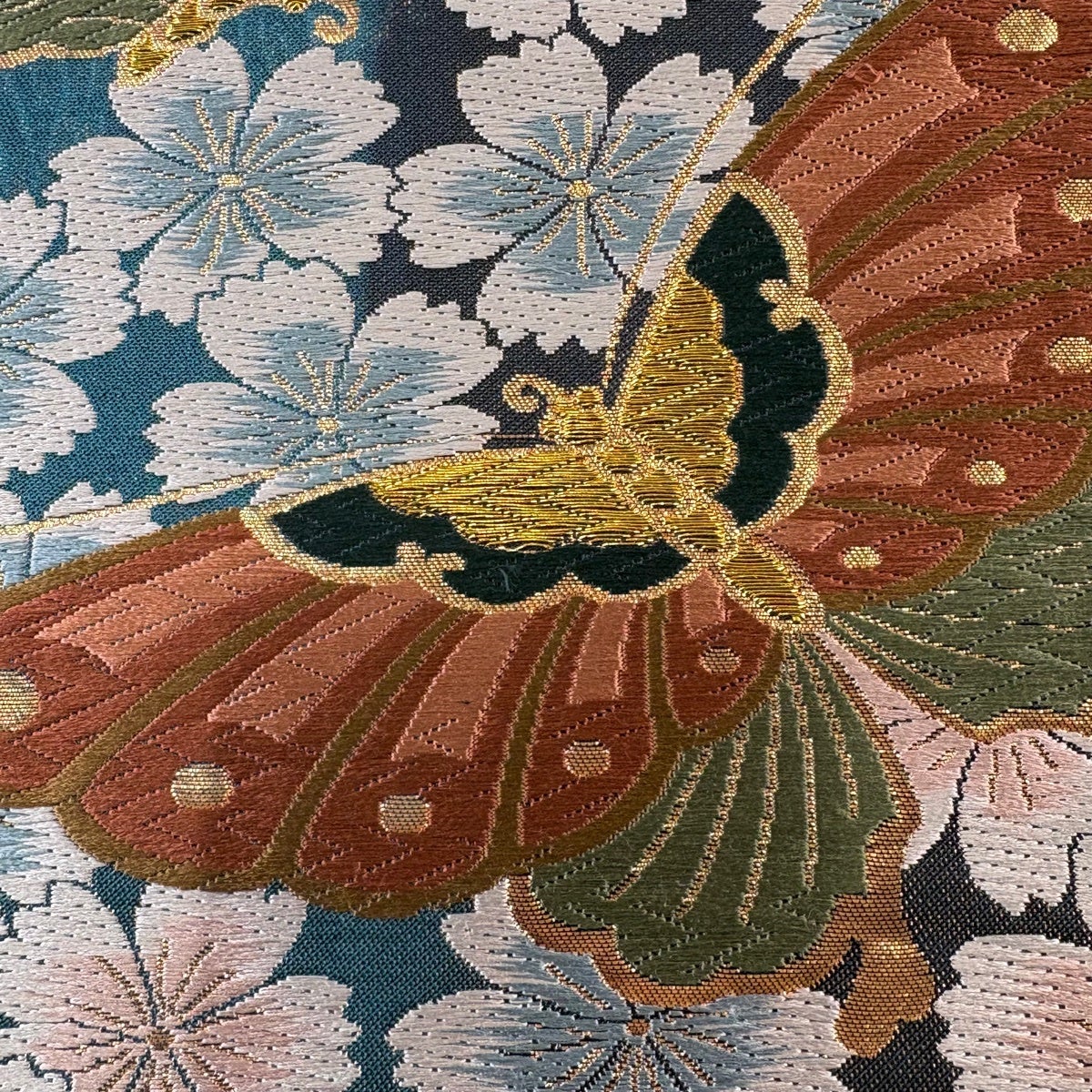 美品】 袋帯 秀品 桜 蝶 金糸 箔 ベージュ 六通 正絹｜中古・古着