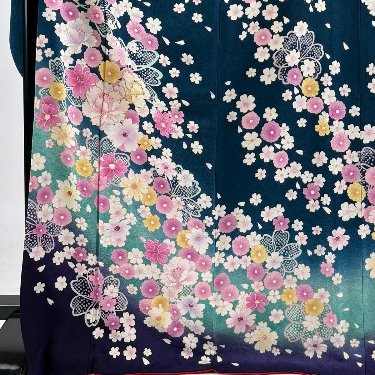 美品】 振袖 身丈172cm 裄丈69cm L 袷 牡丹 桜 箔 金彩 青緑 正絹 名品