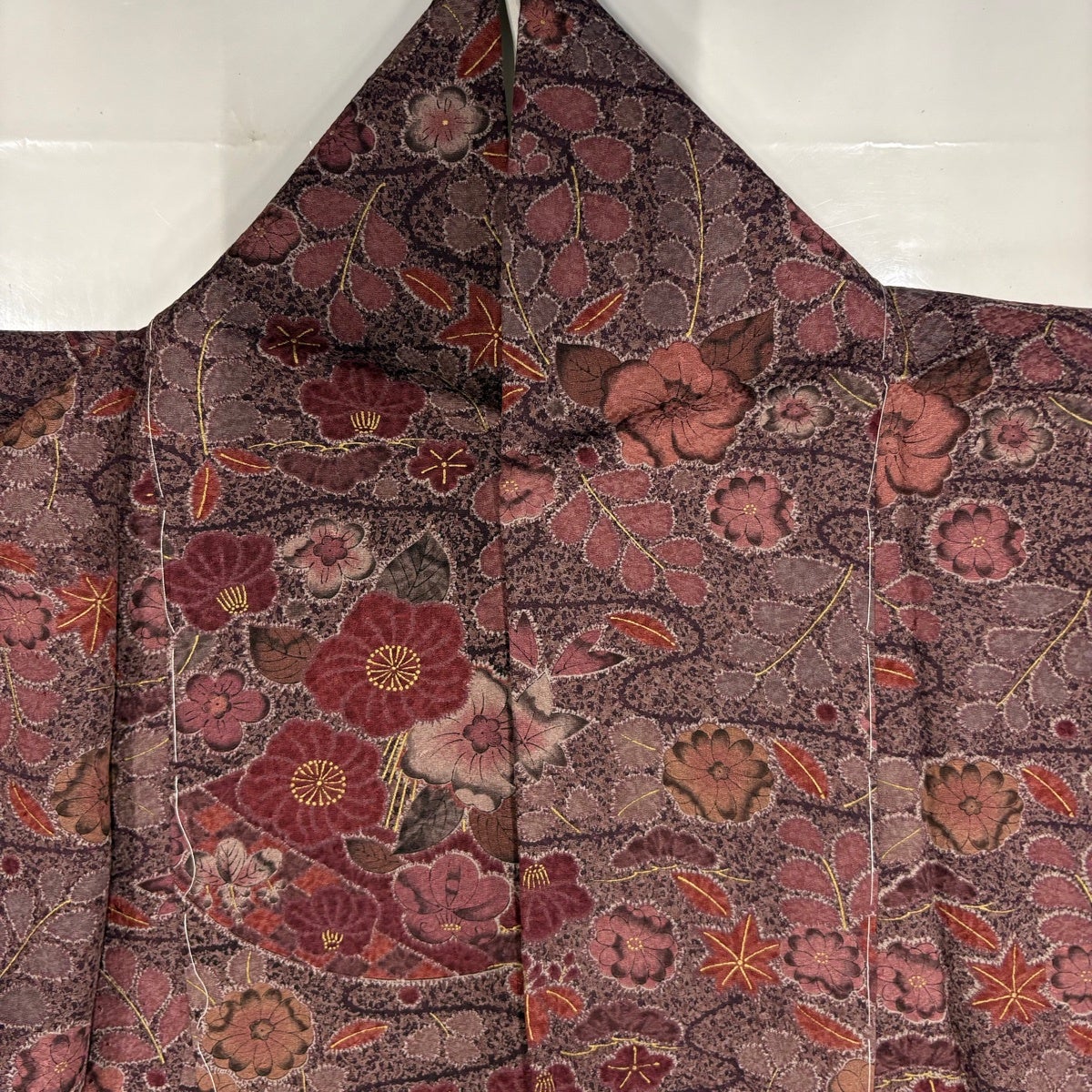 美品】 小紋 身丈159cm 裄丈66cm M 袷 扇 草花 金彩 赤紫 正絹 秀品