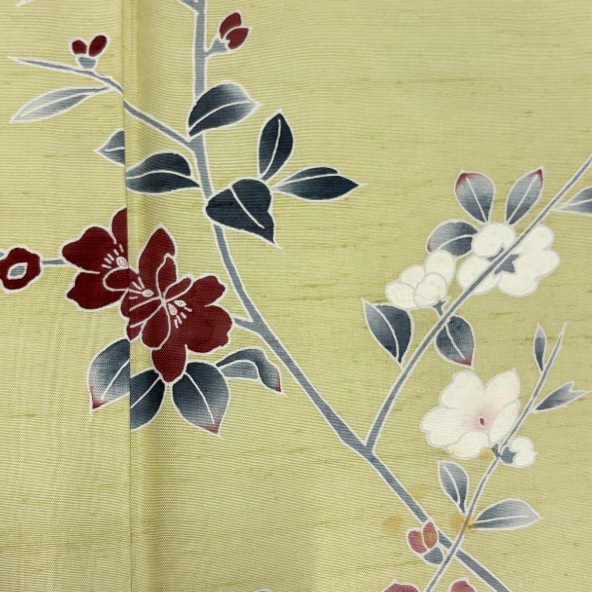 付下げ 身丈162.5cm 裄丈65cm M 単衣 紬地 落款あり 枝花 薄緑 正絹 秀