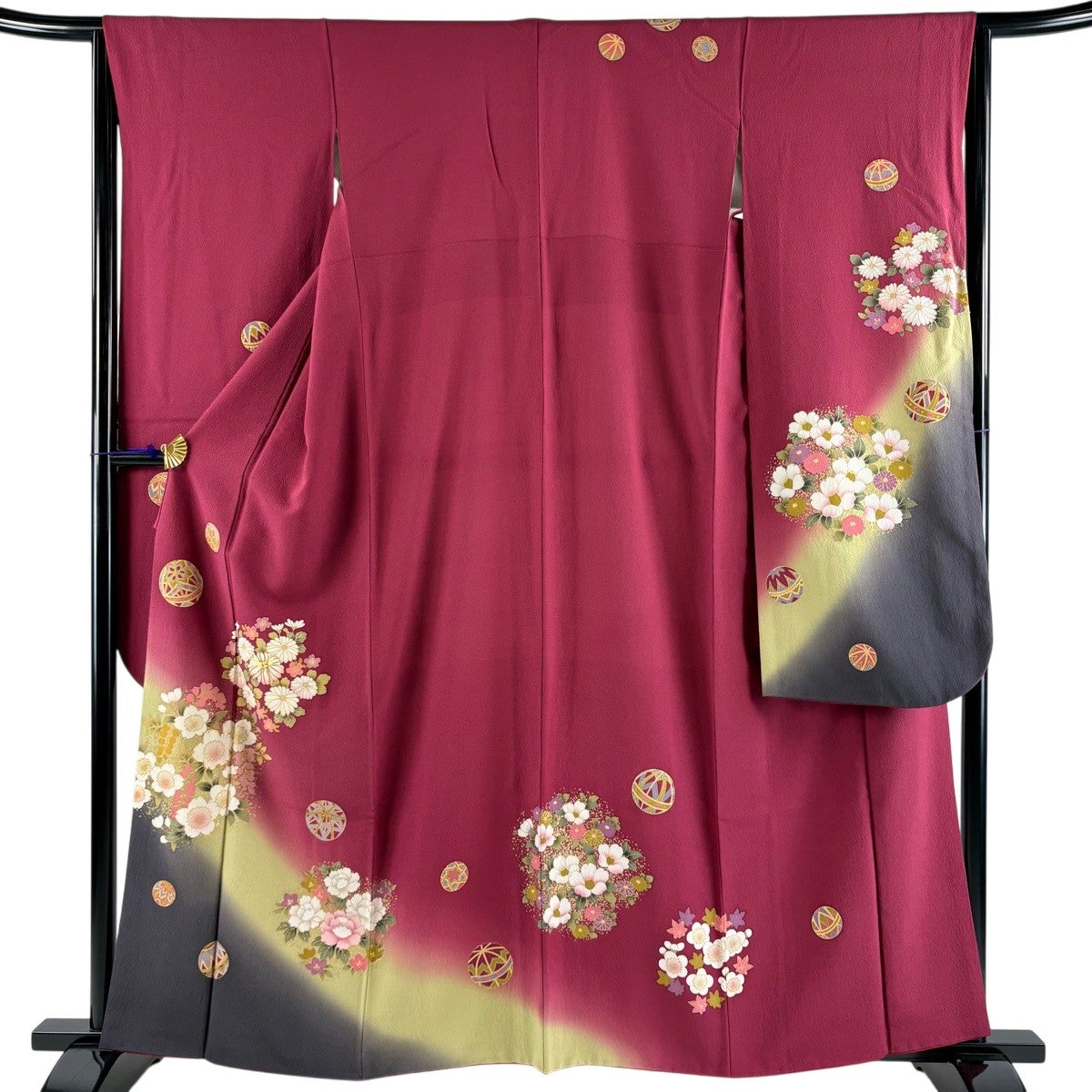 美品】 振袖 身丈160.5cm 裄丈64cm M 袷 手鞠 花丸文 金糸 金彩 赤紫