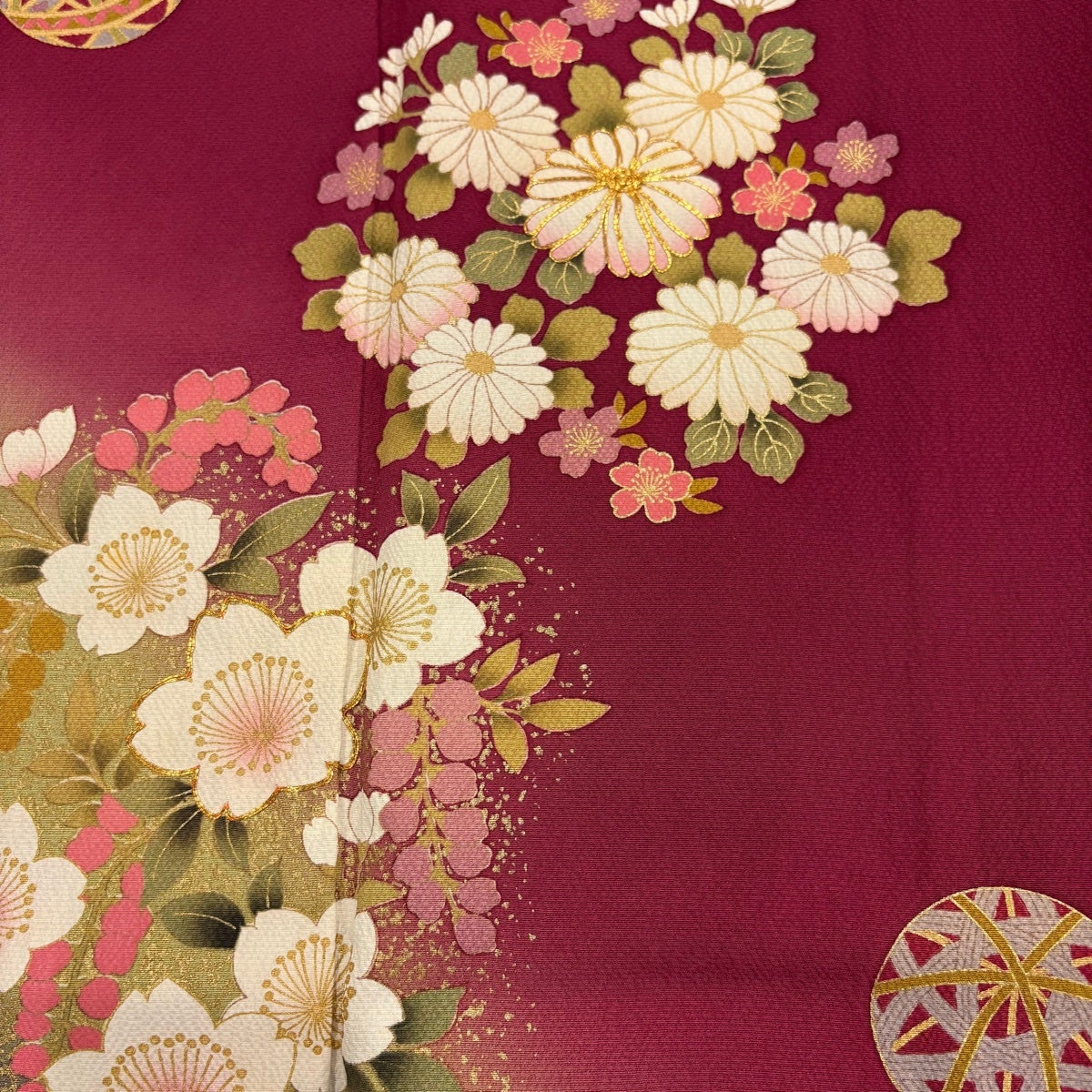 美品】 振袖 身丈160.5cm 裄丈64cm M 袷 手鞠 花丸文 金糸 金彩 赤紫