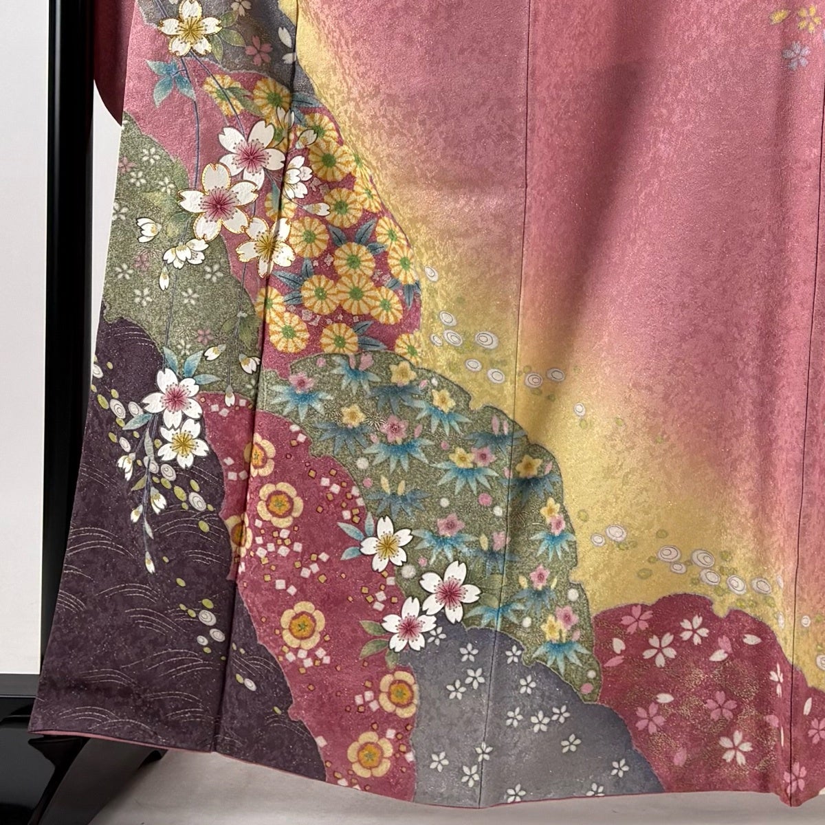 振袖 身丈162cm 裄丈69cm L 袷 桜 雪輪 金通し 金彩 ピンク 正絹 名品