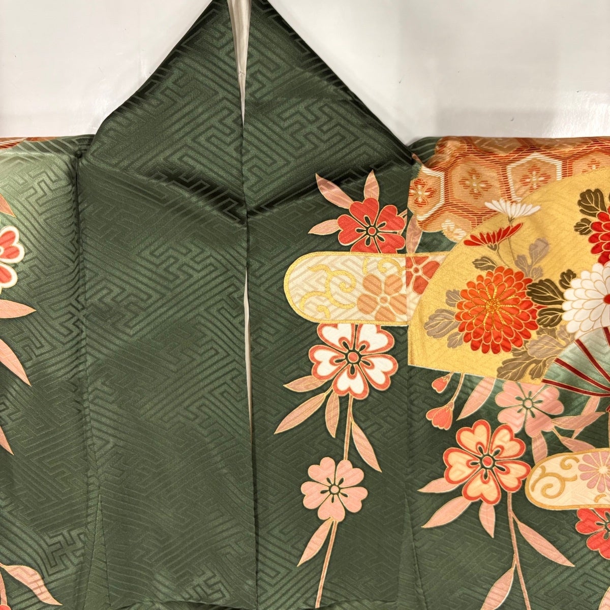 振袖 身丈166cm 裄丈67.5cm L 袷 扇 牡丹 金糸 金彩 深緑 正絹 秀品