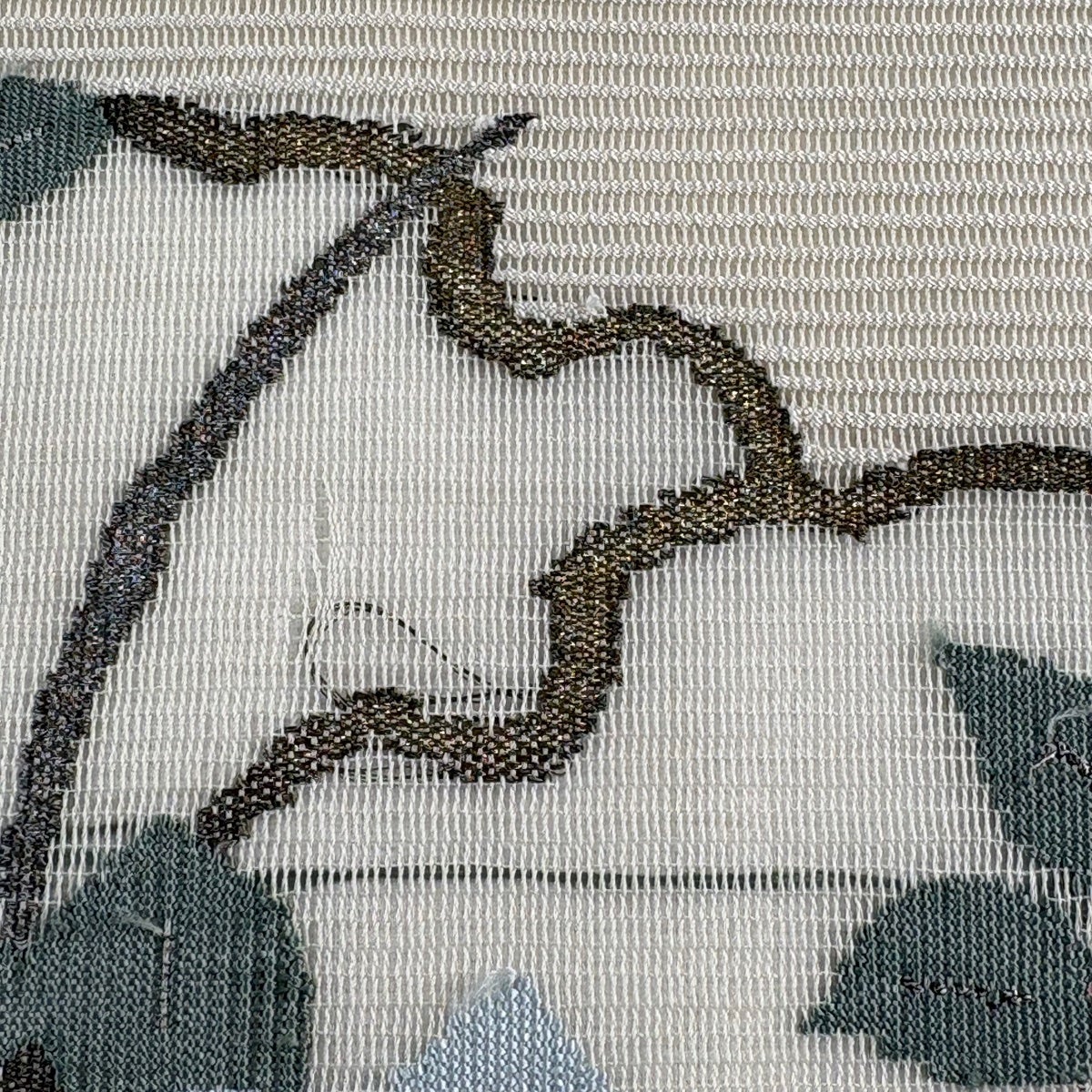 J 美品 夏物 唐織 雪輪模様 白 六通 正絹 薄物 絽 紗 名古屋帯 名古屋帯 秀品 夏帯 絽 雪輪 草花 金銀糸 クリーム 正絹｜中古・古着