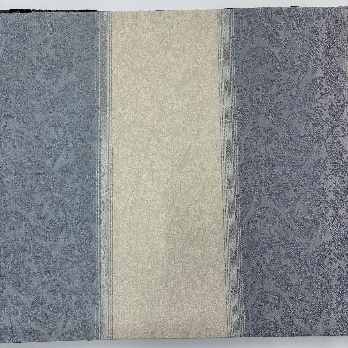 美品】 袋帯 名品 花唐草 銀糸 濃紫 全通 正絹｜中古・古着