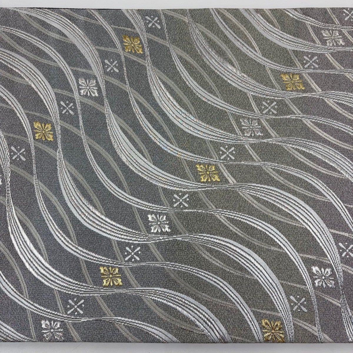 美品】 袋帯 名品 花菱 幾何学模様 金銀糸 箔 銀色 六通 正絹｜中古