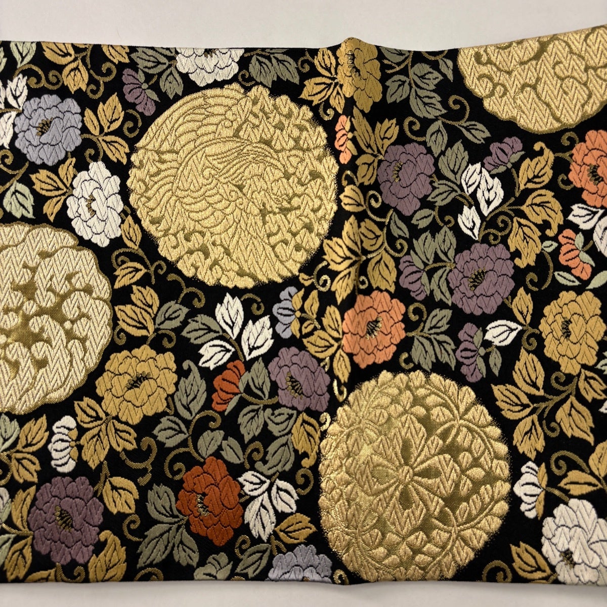 美品】 袋帯 名品 華文 花唐草 金糸 唐織 黒 六通 正絹｜中古・古着