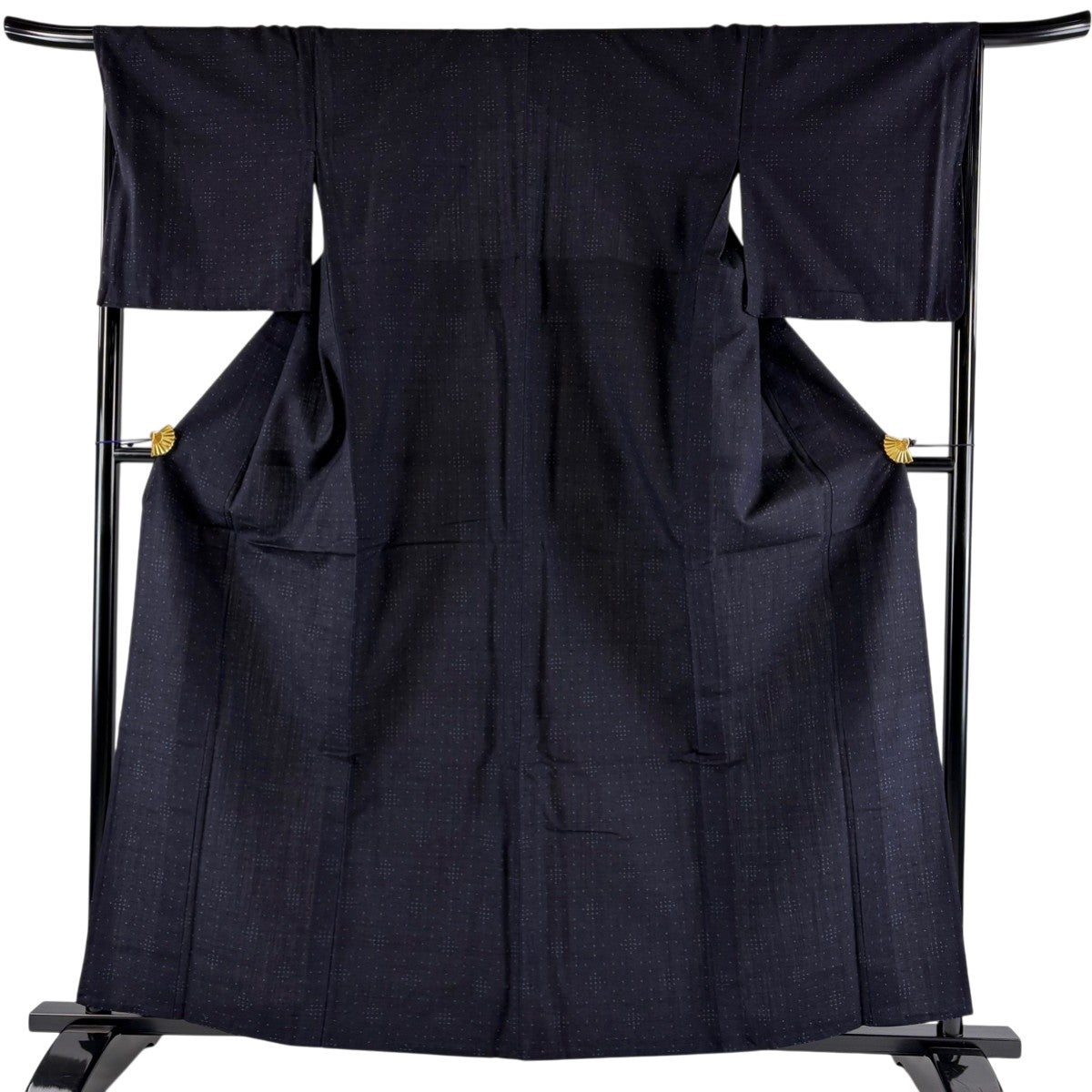 値下げ交渉ＯＫ！ロング寸 無地 結城紬 証紙付 正絹 Ｂ４２２ 美品】 結城紬 身丈167.5cm 裄丈66cm M 袷 本場結城紬 証紙あり 笹蔓