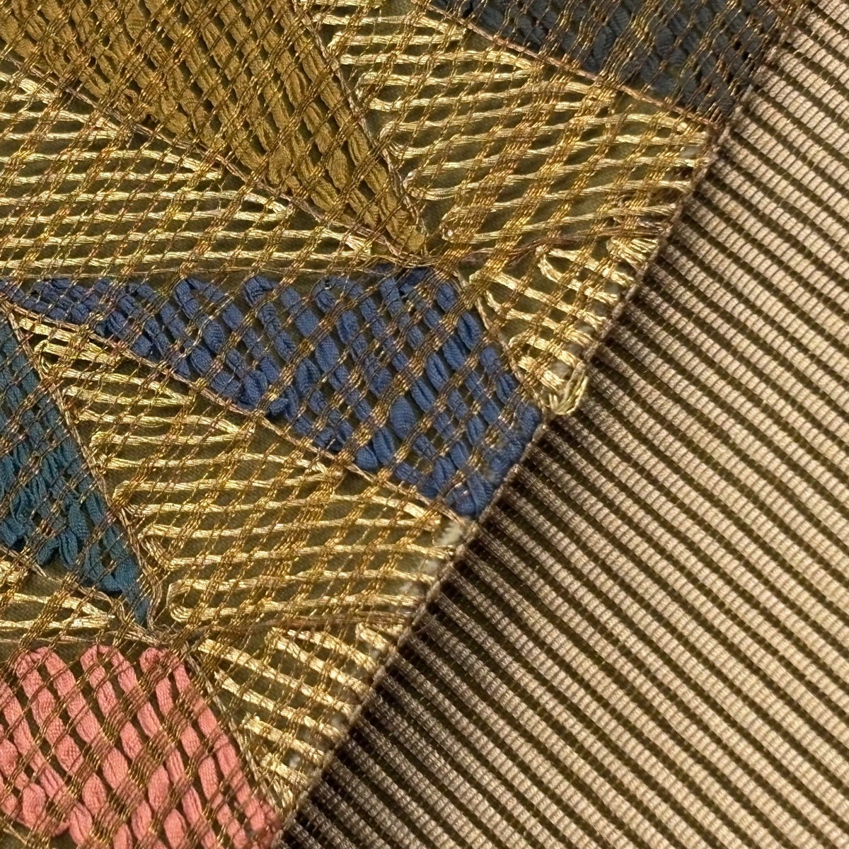 袋帯 名品 夏帯 絽 鱗文 金糸 薄茶色 お太鼓柄 正絹｜中古・古着