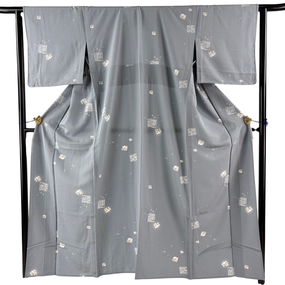 【美品】 小紋 身丈153cm 裄丈63.5cm 正絹 秀品 【中古】 小紋 身丈153cm 裄丈63cm S 単衣 箔散らし柄 草花 青灰色 正絹 秀品
