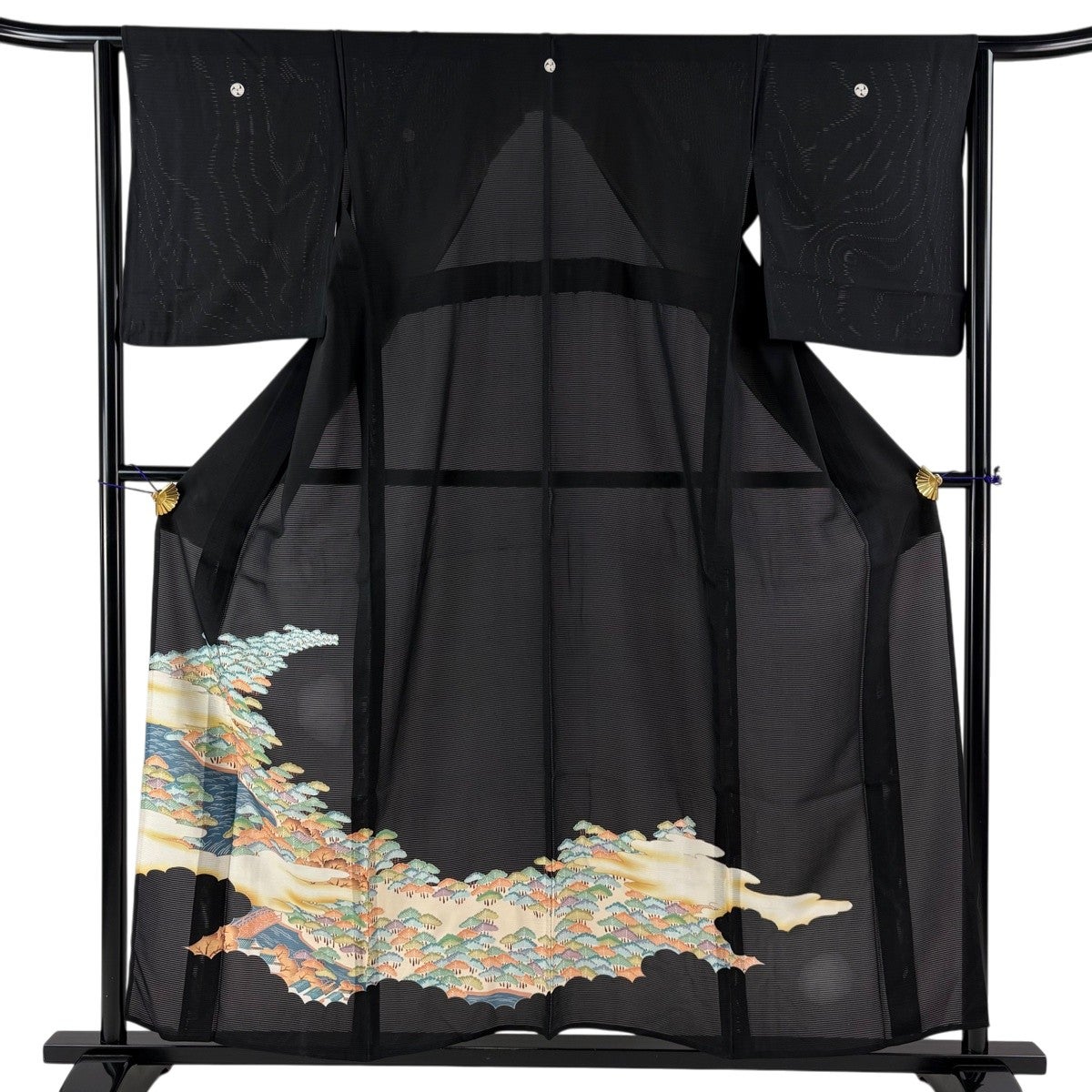 黒留袖 身丈163.5cm 裄丈64.5cm 正絹 秀品 【中古】 黒留袖 身丈162.5cm 裄丈66cm M 袷 落款あり 枝梅 鳥 ぼかし 黒 正絹