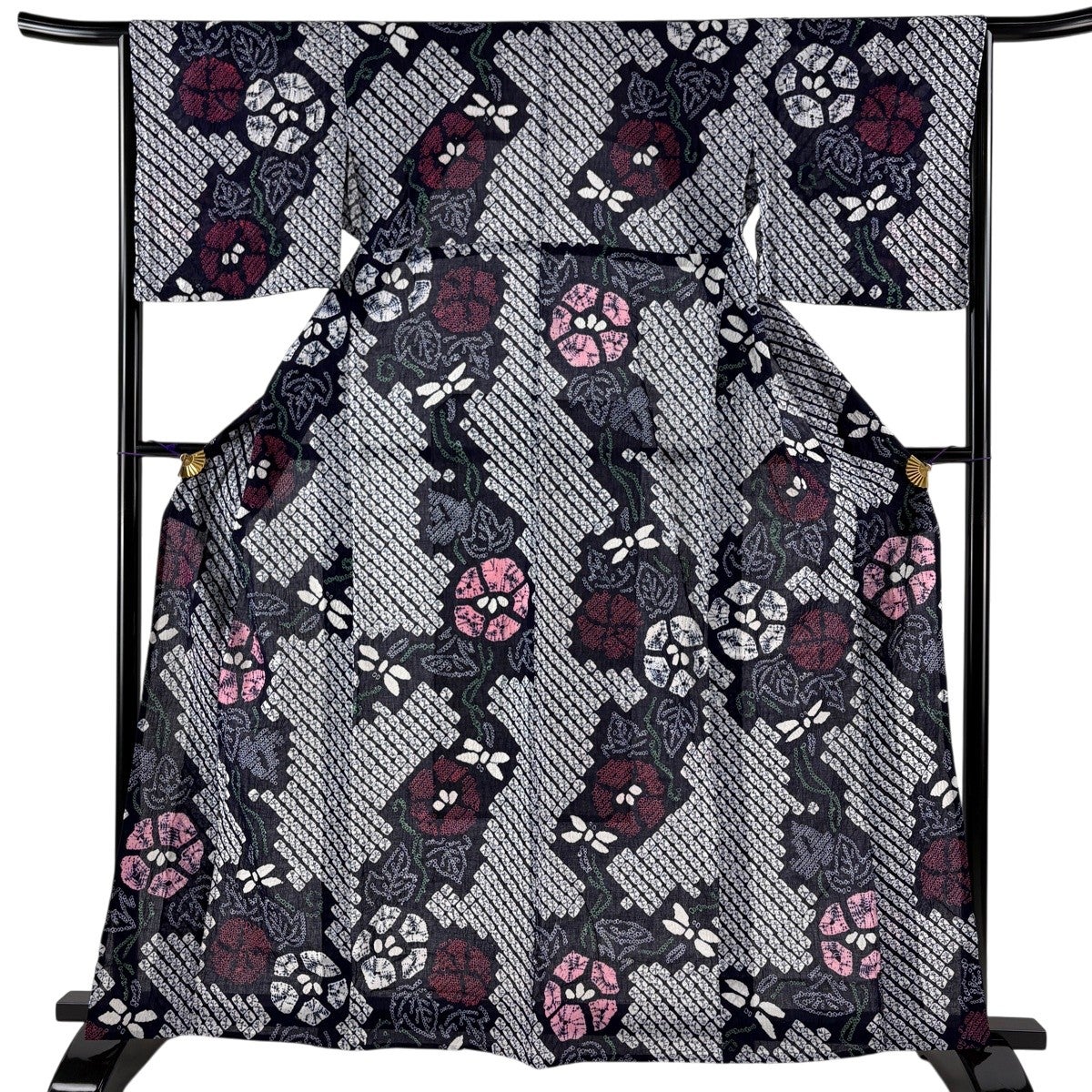 美品】 浴衣 身丈163cm 裄丈64cm M 絞り浴衣 草花 とんぼ 紺色 綿 名品