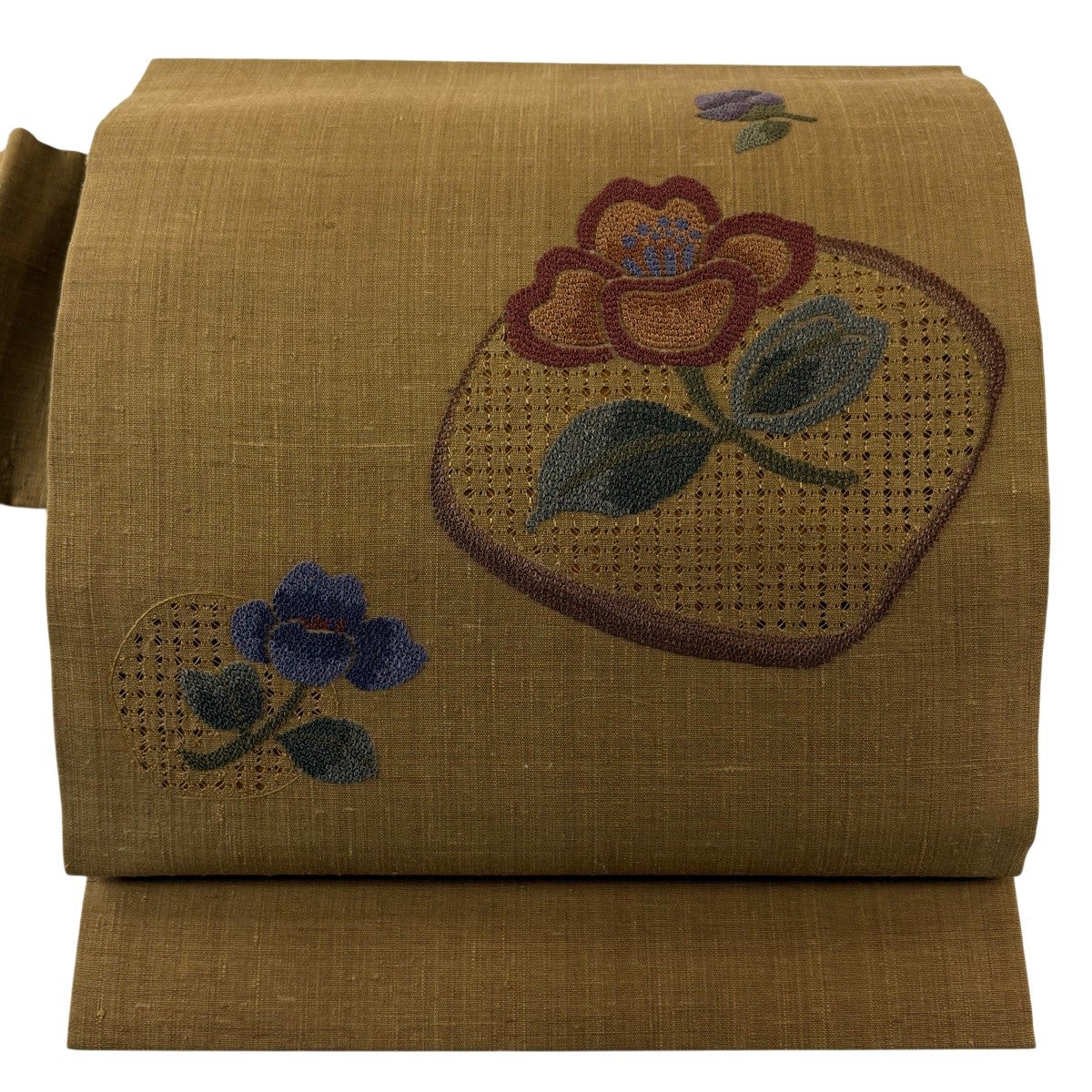 袋帯 逸品 落款あり 雪英導 御所車 草花 蘇州刺繍 箔 金色 お太鼓柄