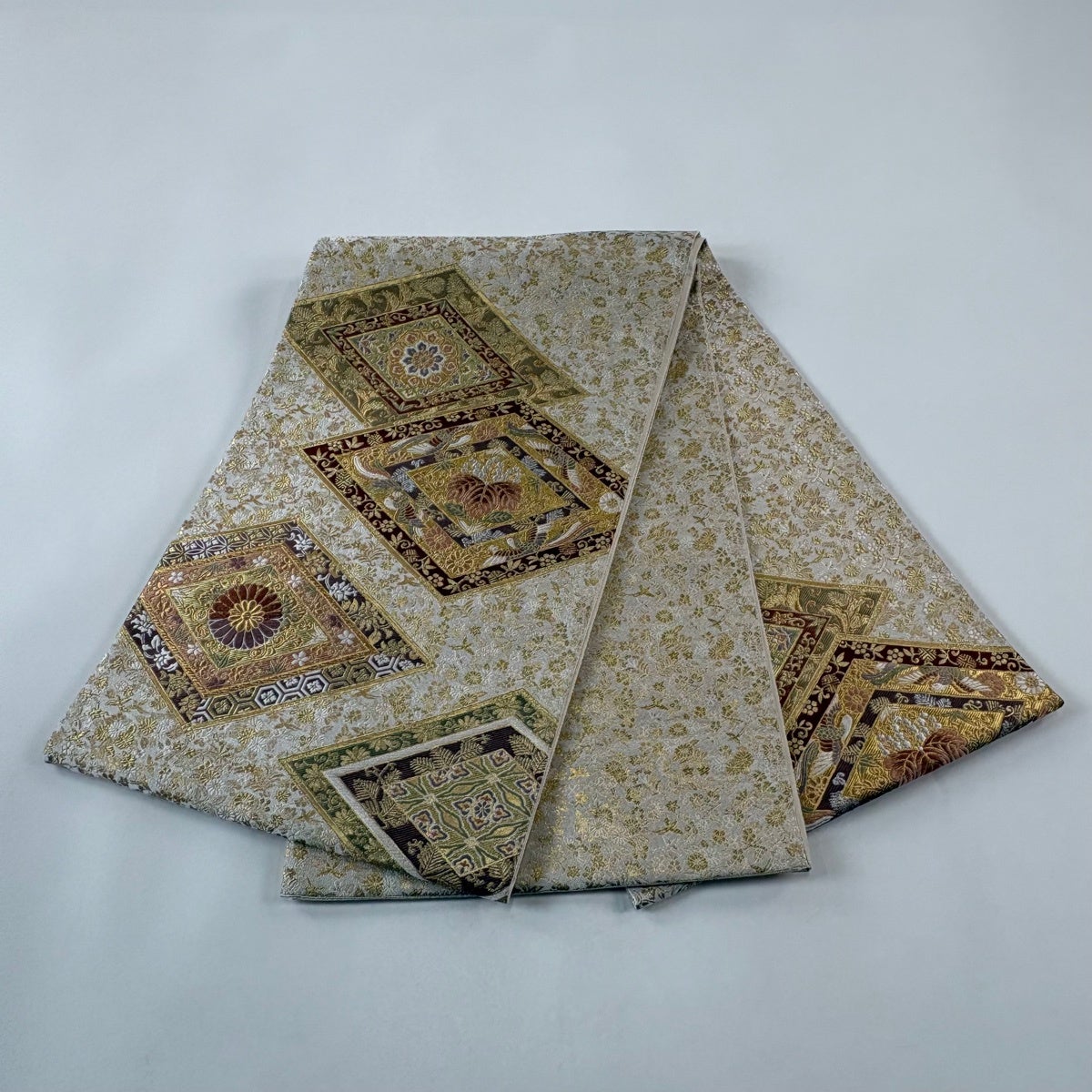 70%OFF 袋帯 秀品 花鳥 華文 金銀糸 刺繍 ベージュ お太鼓柄 正絹 K70