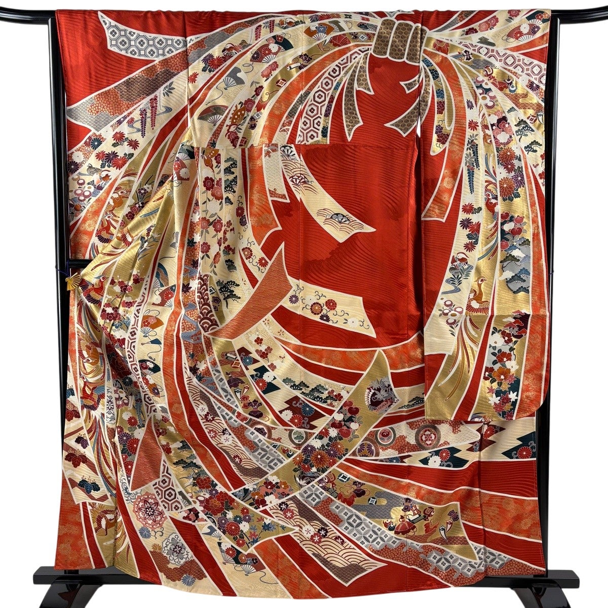 振袖 身丈168.5cm 裄丈67.5cm L 七宝 金糸金通し 朱色正絹名品 振袖 身丈162.5cm 裄丈64.5cm M 袷 束ね熨斗 花鳥 金彩 朱色 正絹 優品