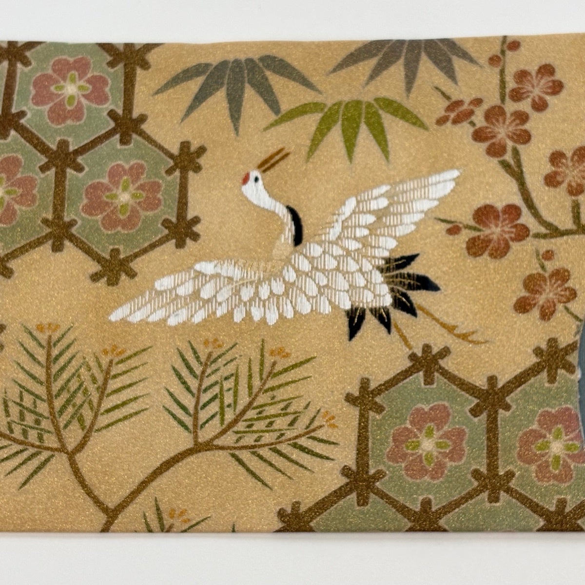 美品】 名古屋帯 逸品 落款あり 鶴 松竹梅 金通し 刺繍 灰緑 正絹