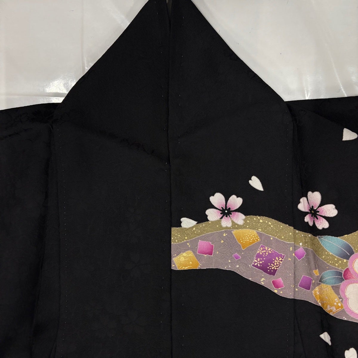 美品】 振袖 身丈161.5cm 裄丈65.5cm M 袷 桜 銀糸 金銀彩 黒 正絹
