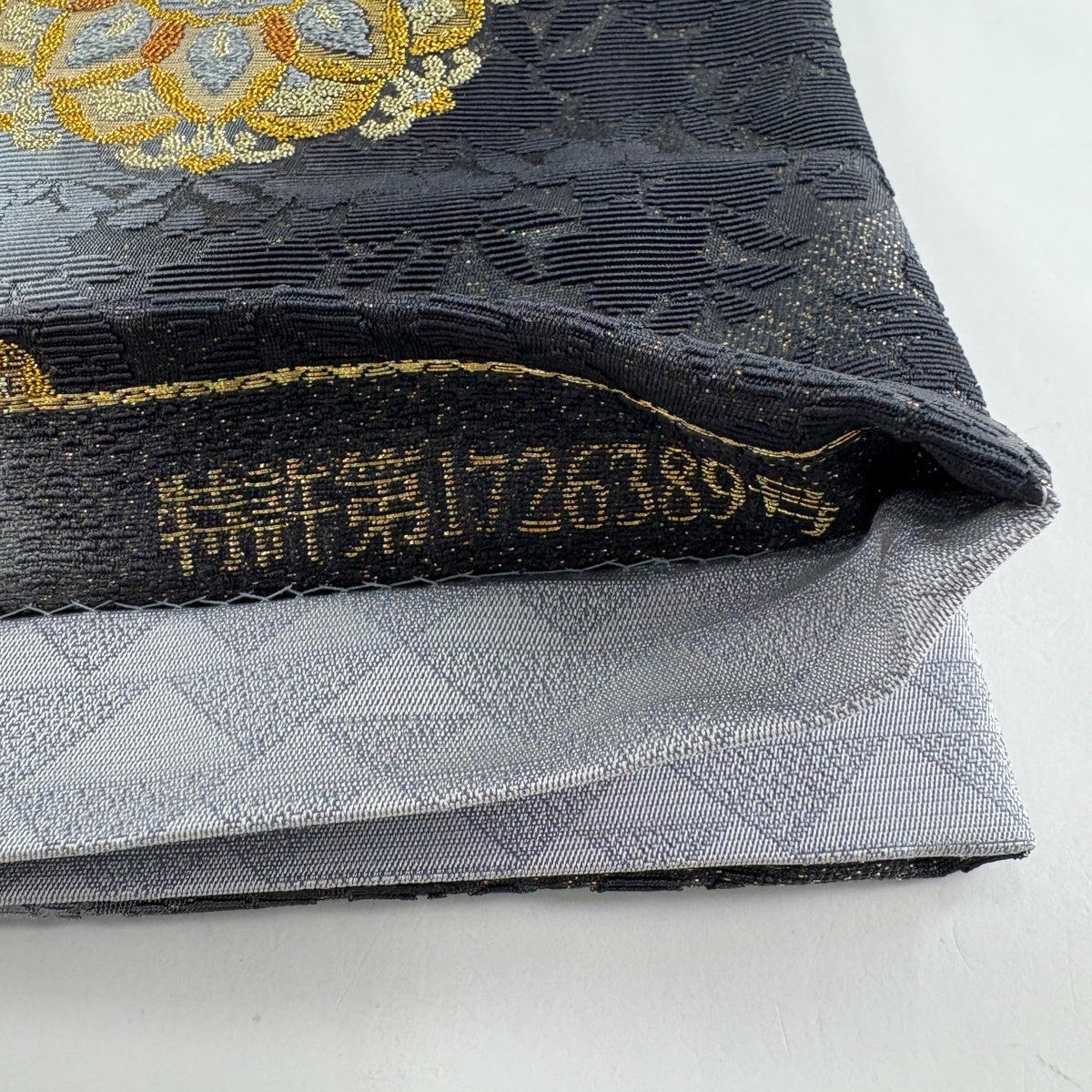 美品】 袋帯 名品 全通長尺ニ図式 華文 桜 箔 銀糸 黒灰 全通 正絹