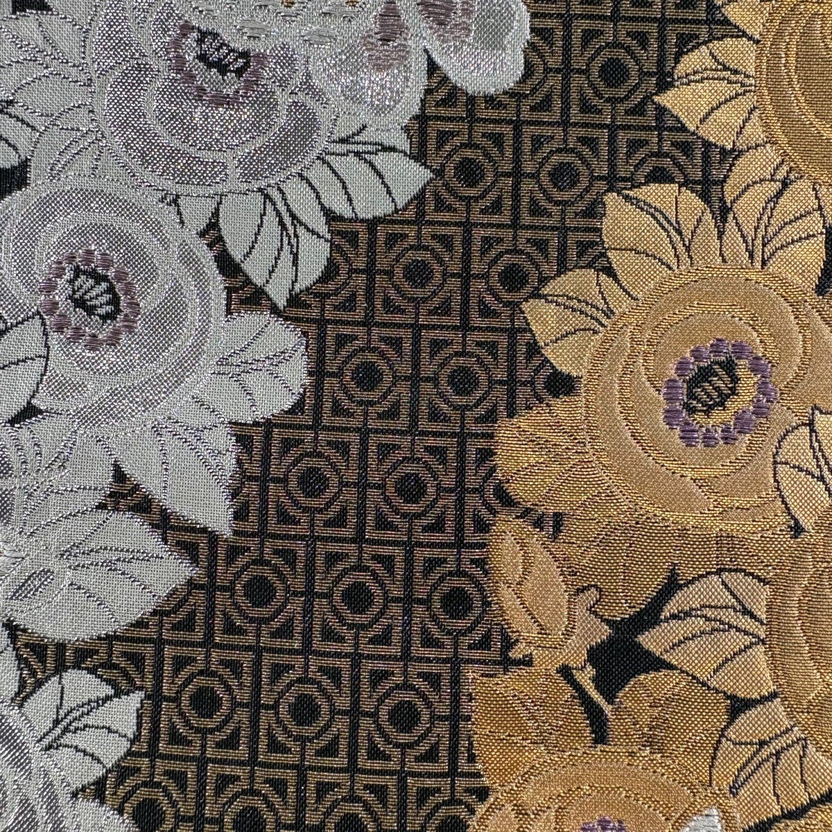 袋帯 秀品 草花 蝶 箔 金銀糸 黒 六通 正絹｜中古・古着・リサイクル