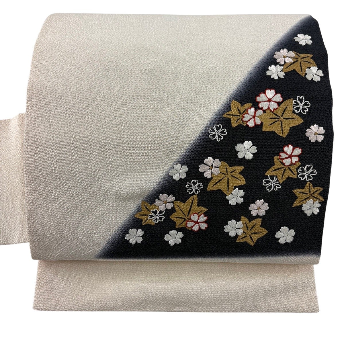 至宝の逸品【新品・最高級】正絹 名古屋帯 豪華金彩織出し しつけ糸付仕立て上がり 名古屋帯 秀品 桜 楓 金彩 金糸 クリーム 正絹｜中古・古着