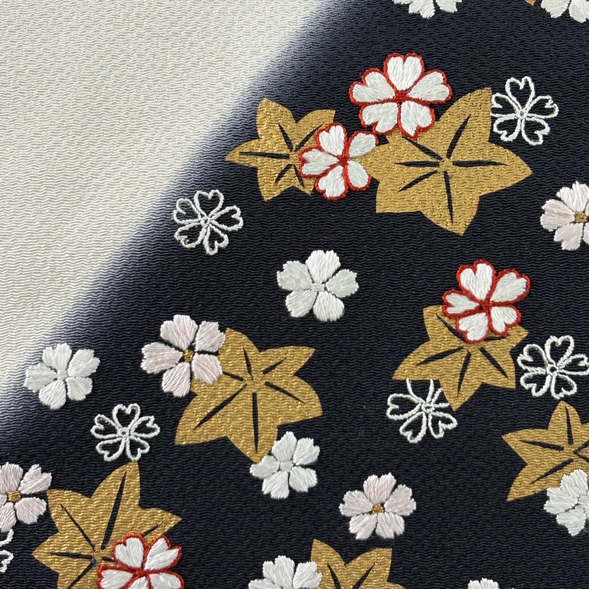 名古屋帯 秀品 桜 楓 金彩 金糸 クリーム 正絹｜中古・古着